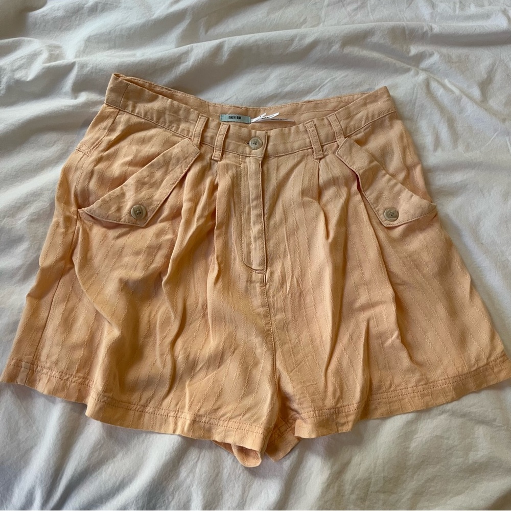 Urban Outfitters Kimchi Blue Peach Lightweight Shorts size 6